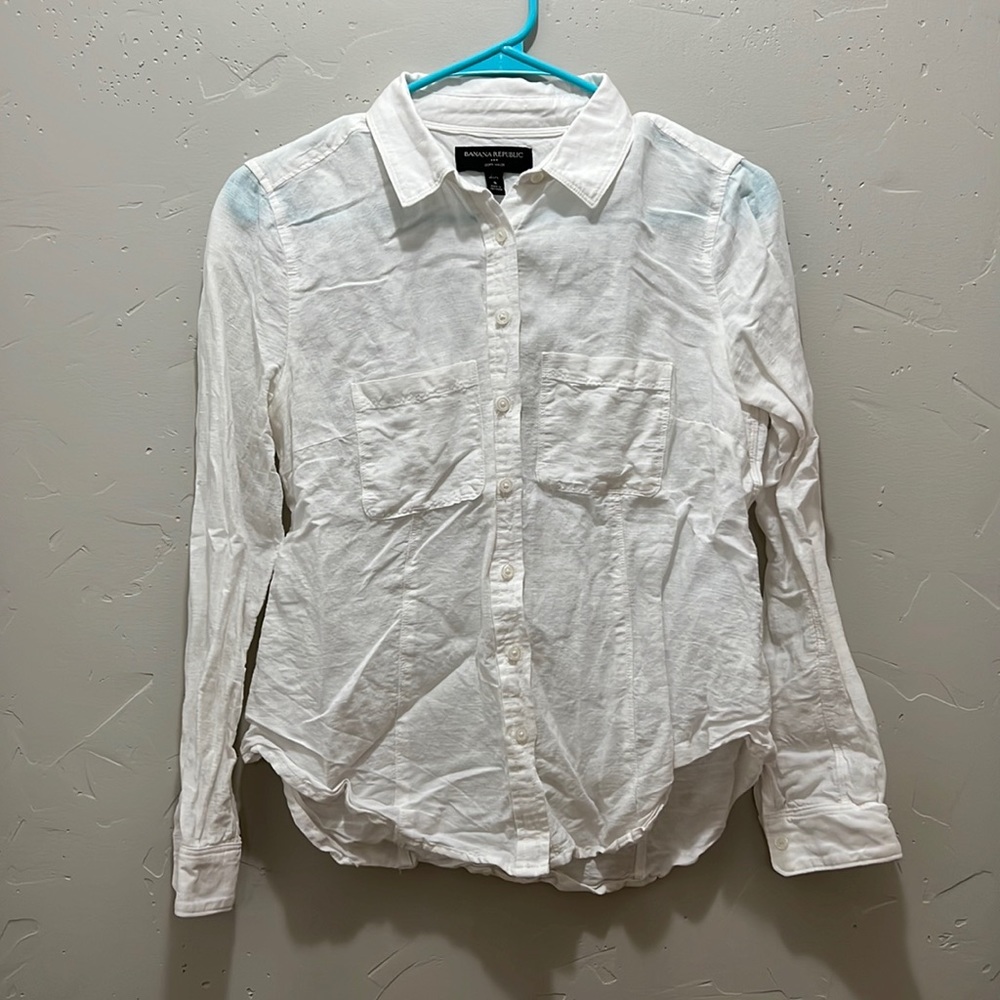 Banana Republic White Soft Wash Linen Button Up